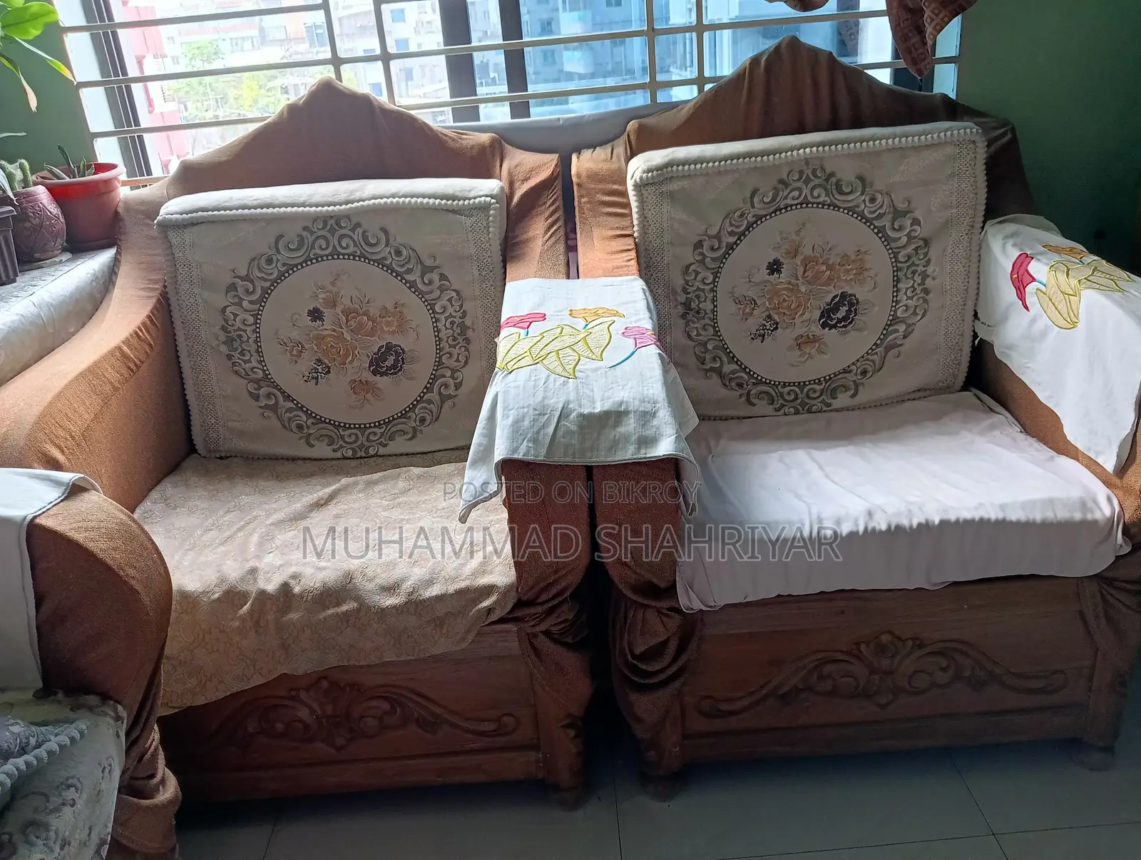 Sofa and Tea Table