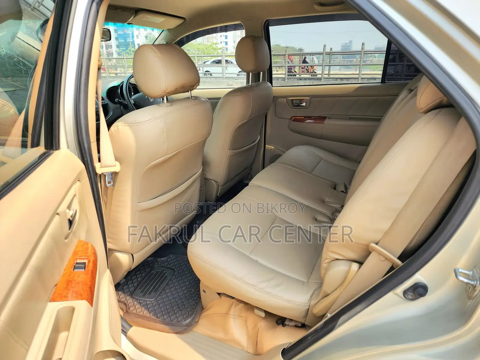 Toyota Fortuner 7 Seater VVTi 4X4 2012