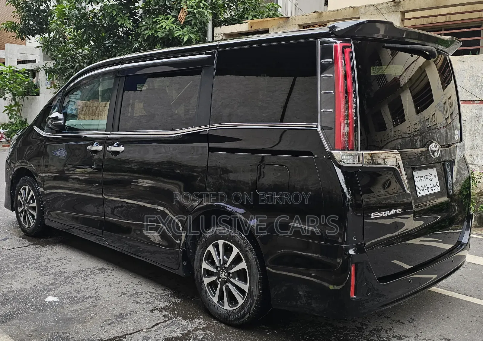 Toyota Esquire 2.0 FWD (7 Seater) 2019 Blue