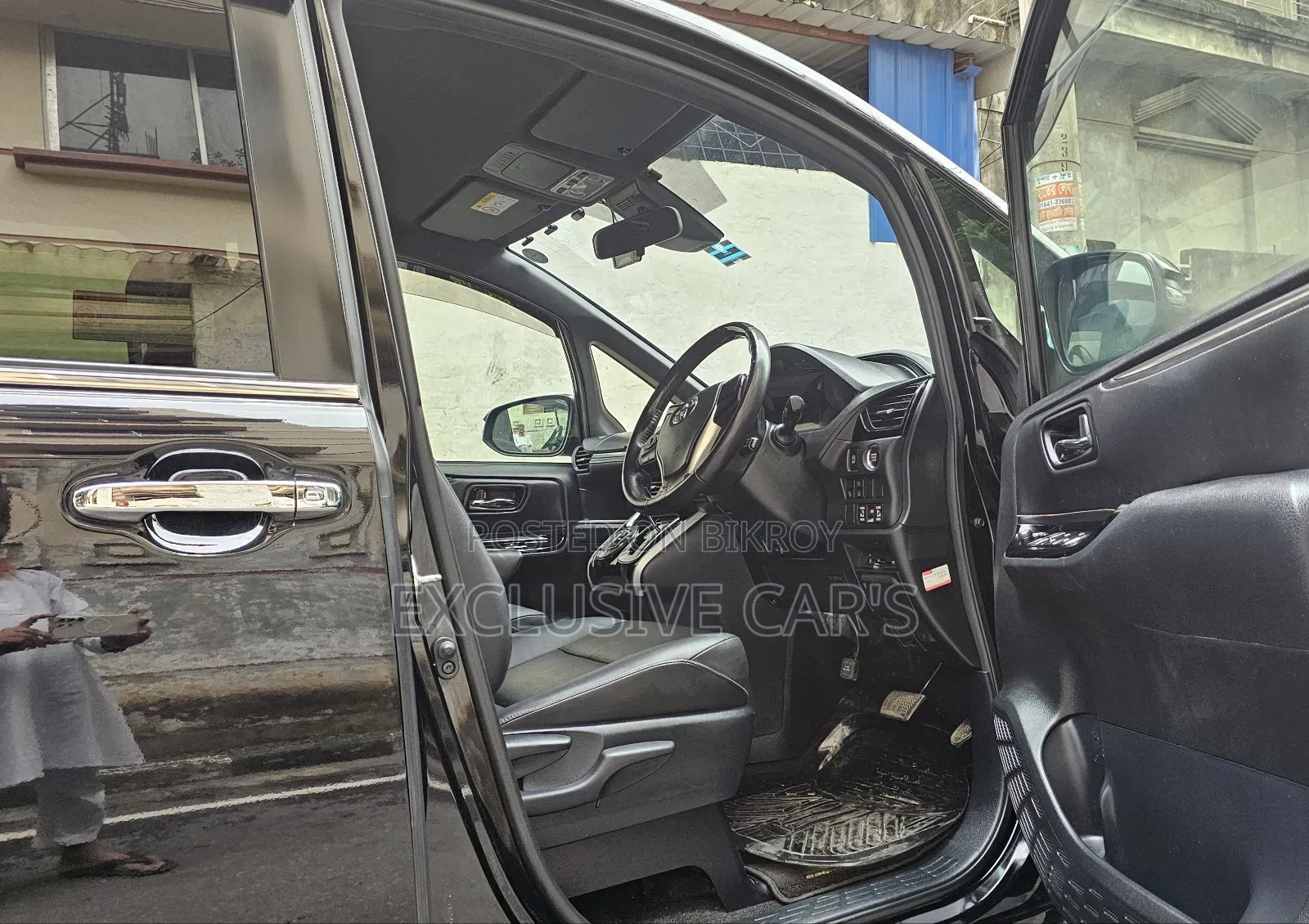 Toyota Esquire 2.0 FWD (7 Seater) 2019 Blue