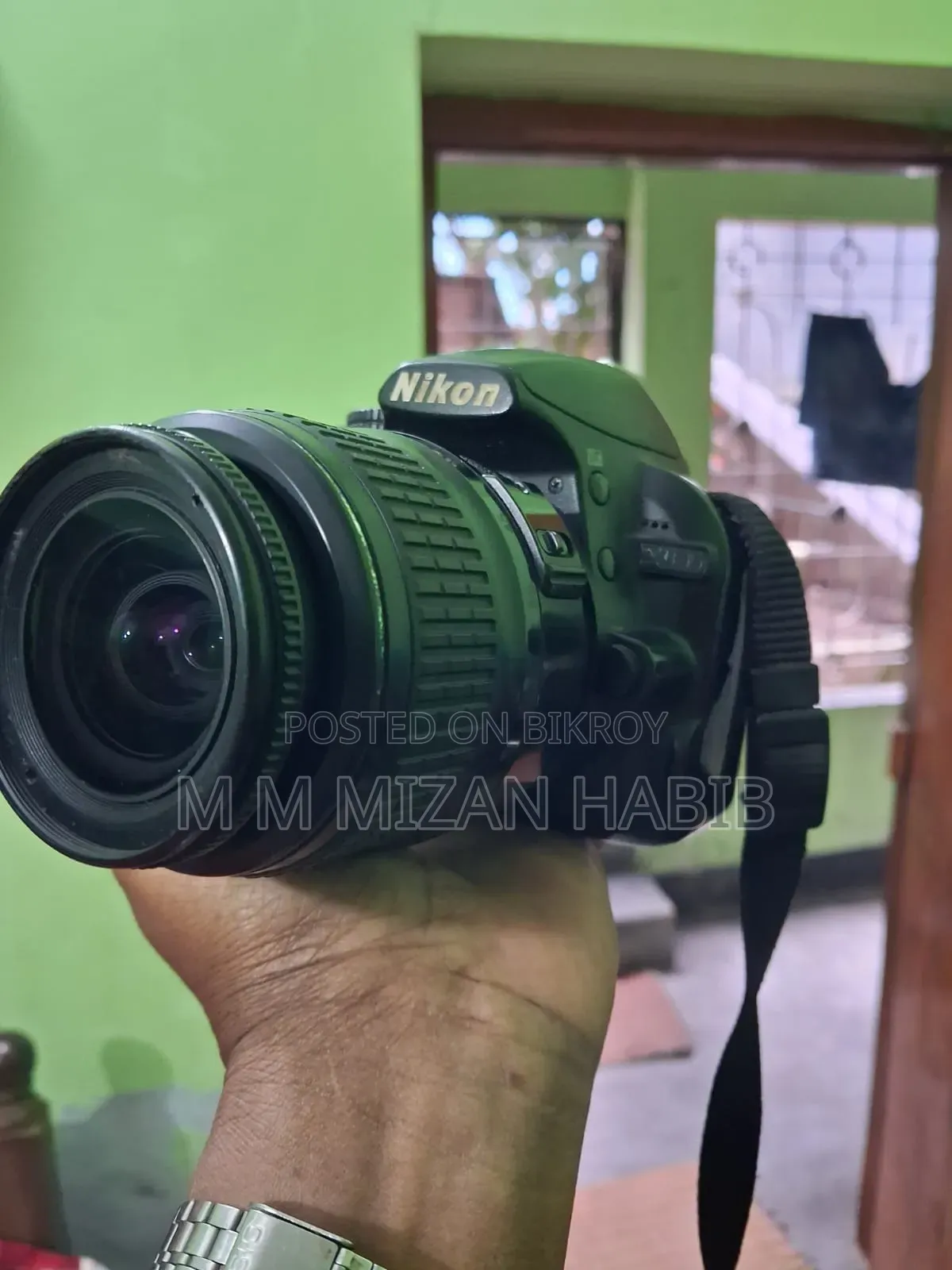 Nikon 3100. Lens 18-55. Charger, Battery, 4GB Memory
