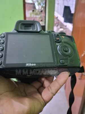 Nikon 3100. Lens 18-55. Charger, Battery, 4GB Memory