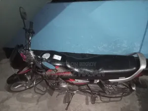 Hero HF Deluxe 2021 Black