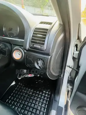 SsangYong Rexton 2014 Silver