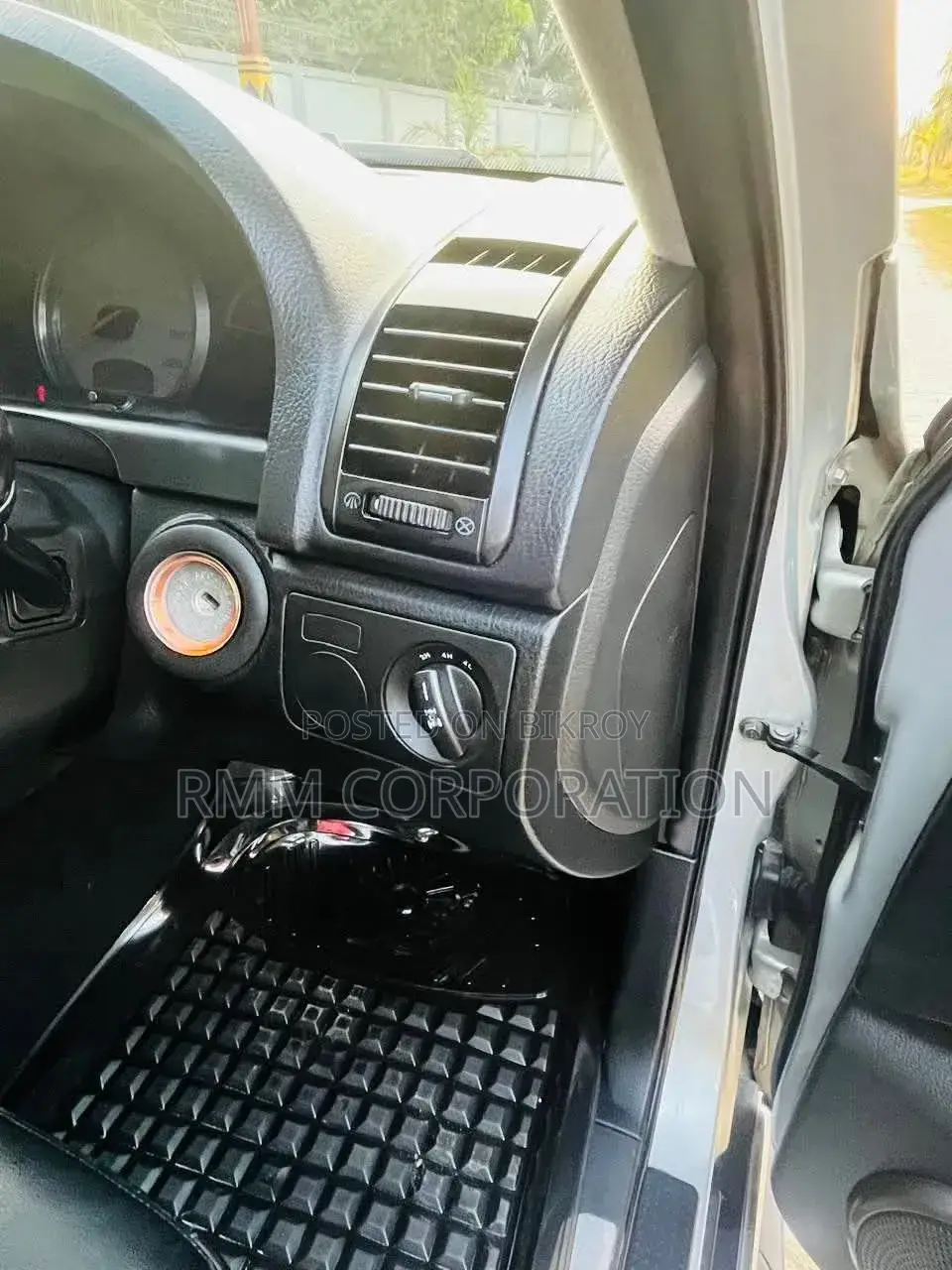 SsangYong Rexton 2014 Silver
