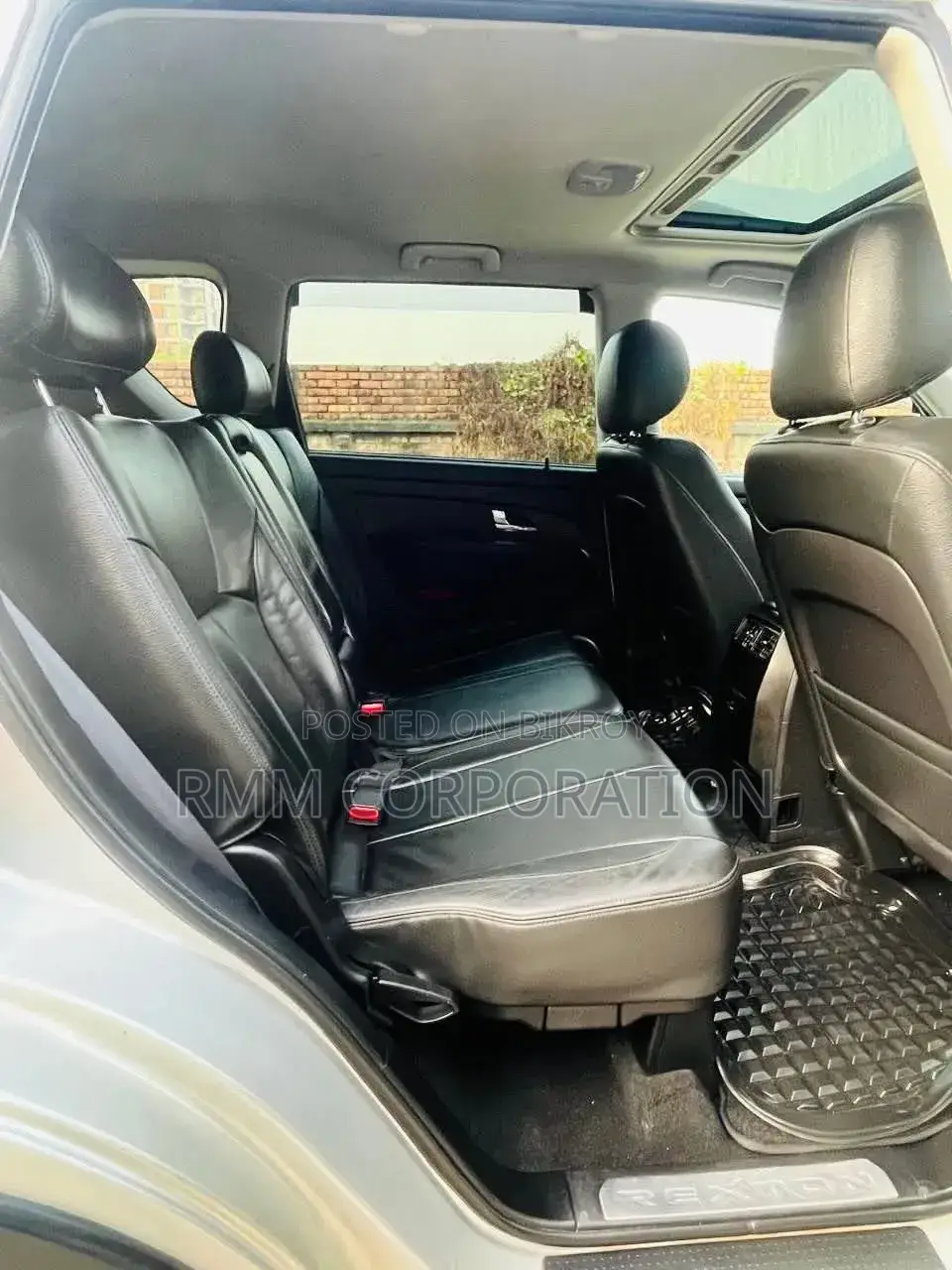 SsangYong Rexton 2014 Silver