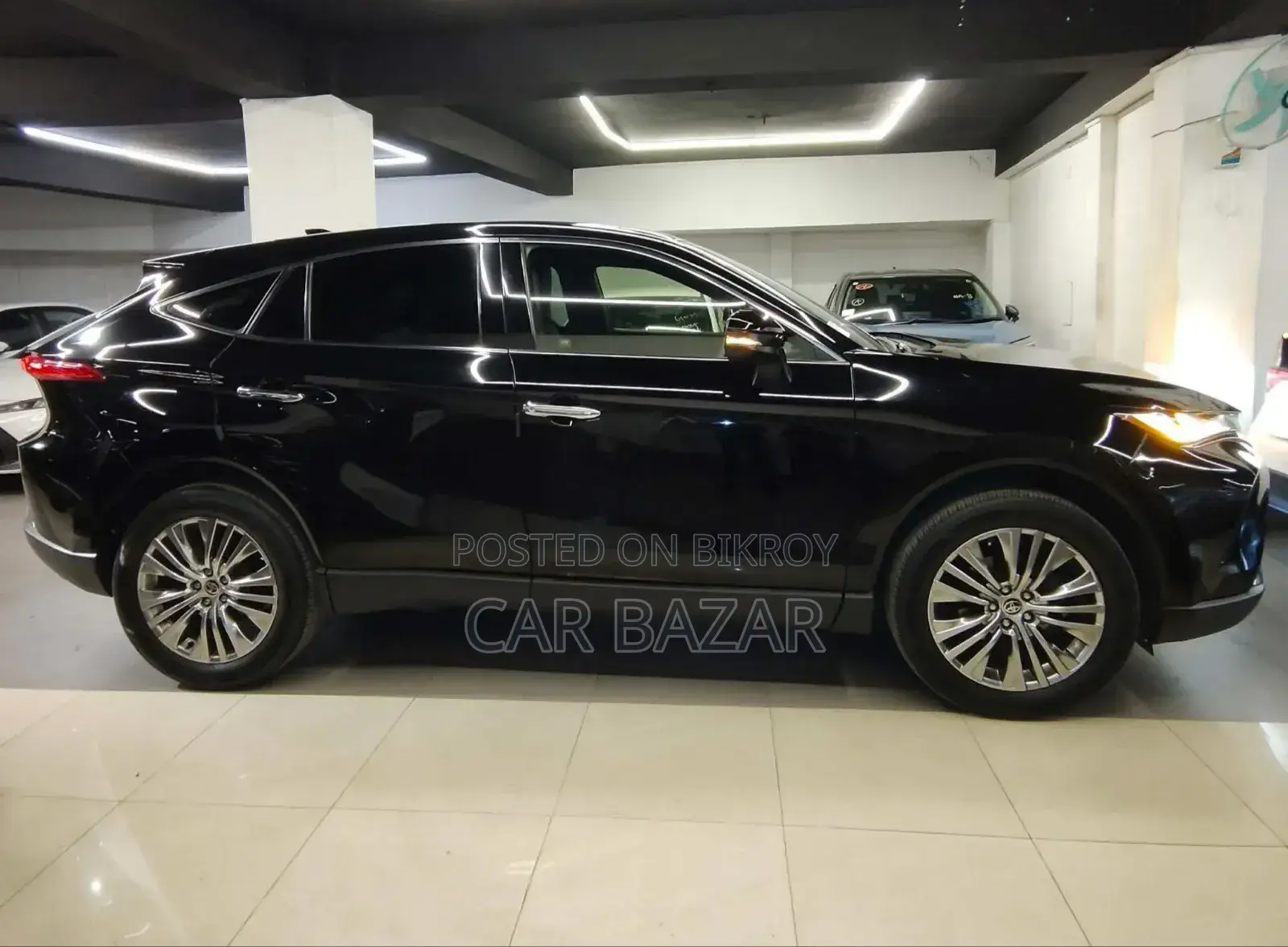 Toyota Harrier Hybrid Z 2021 Black