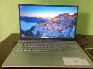 Laptop Asus VivoBook 15 X540NA 8GB Intel Core 5 HDD+SSD 1T