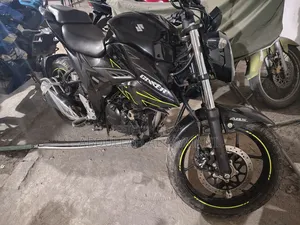 Suzuki Bike 2023 Black