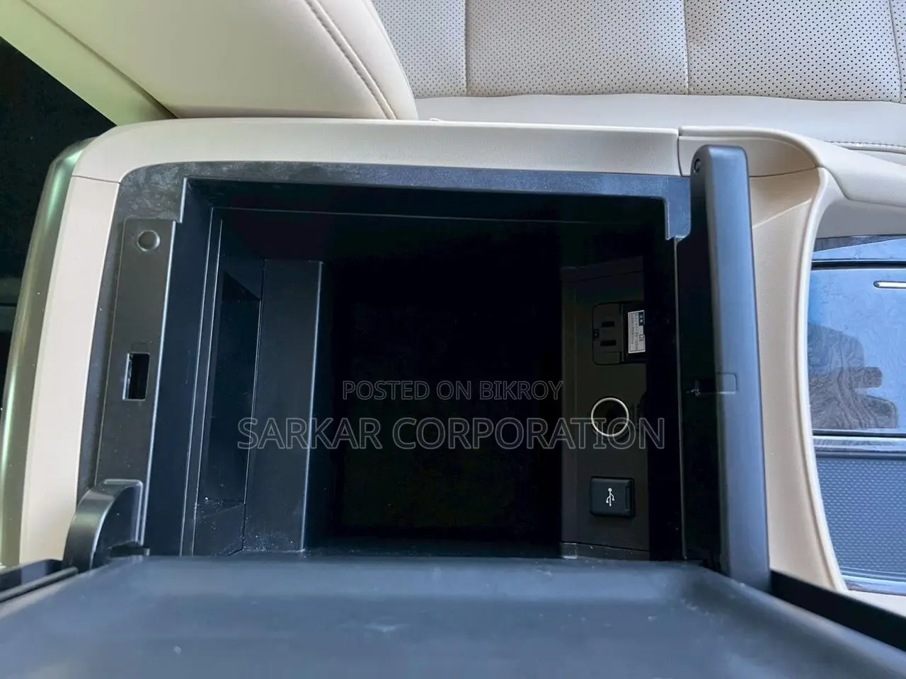Toyota Alphard 2021 Black