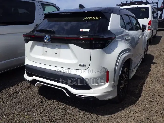 Toyota Yaris Cross 2021 Pearl