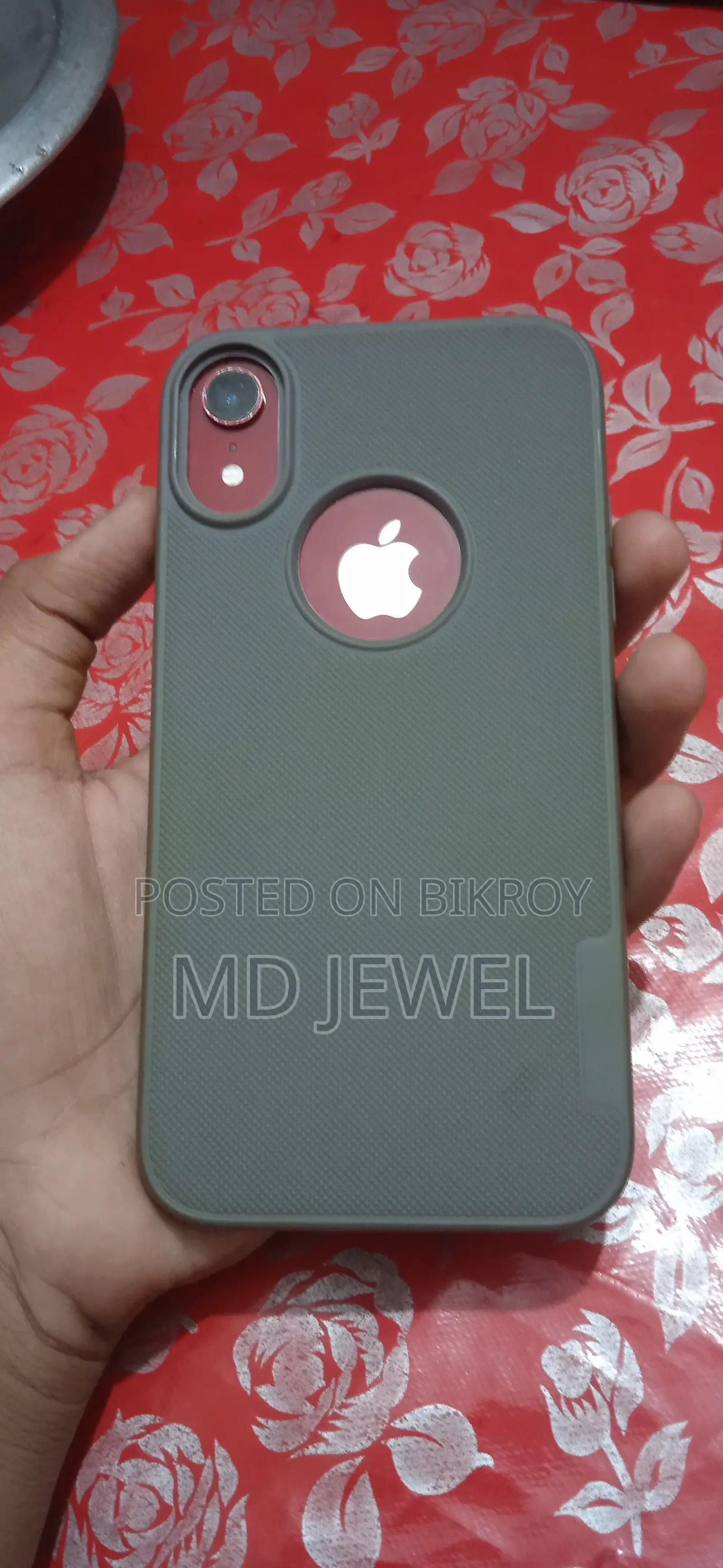 Apple iPhone XR 64 GB Red