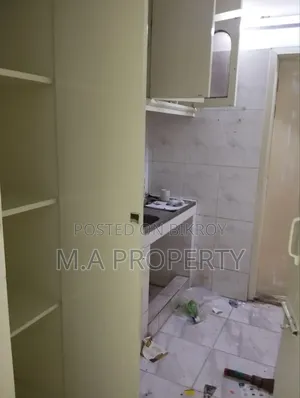 গুলশানে সেমি-ফার্নিশড ৪ বেডরুমের অ্যাপার্টমেন্ট ভাড়া হবে