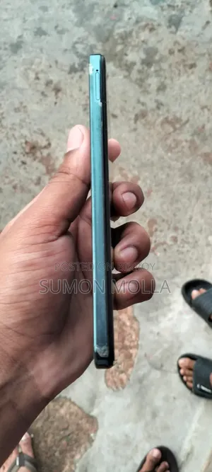 Vivo Y28 8 GB