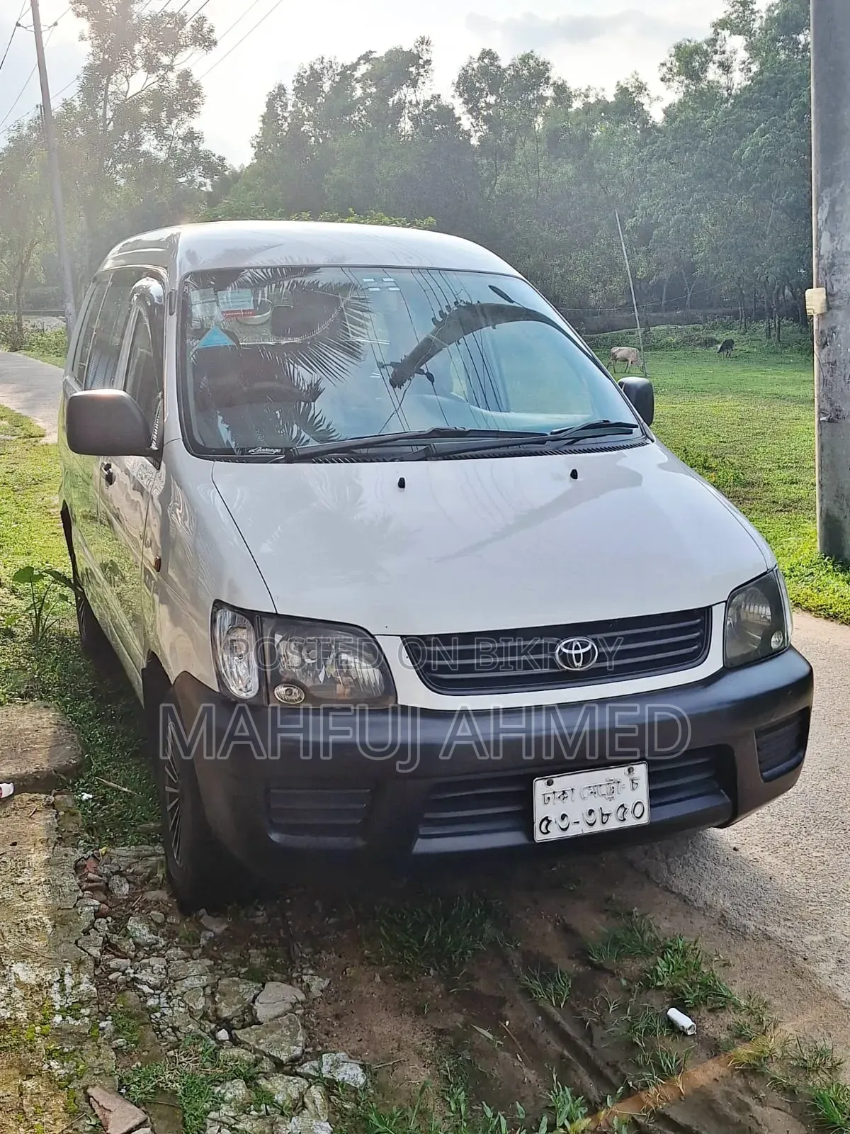 Toyota Noah 2005 White