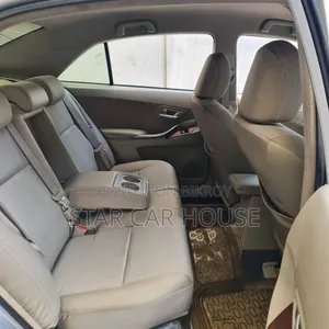 Toyota Premio 2012 Silver