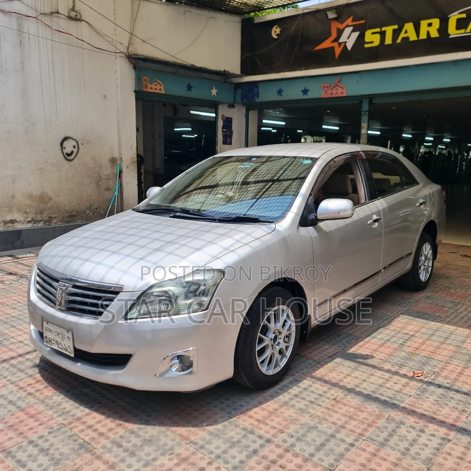 Toyota Premio 2012 Silver