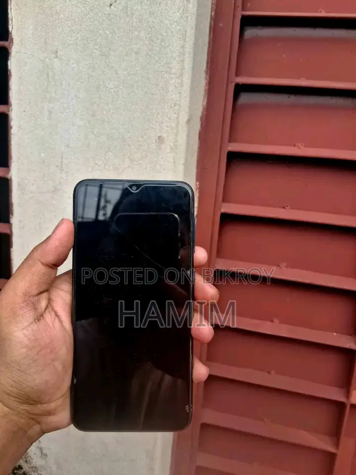 Samsung A10 32 GB Red