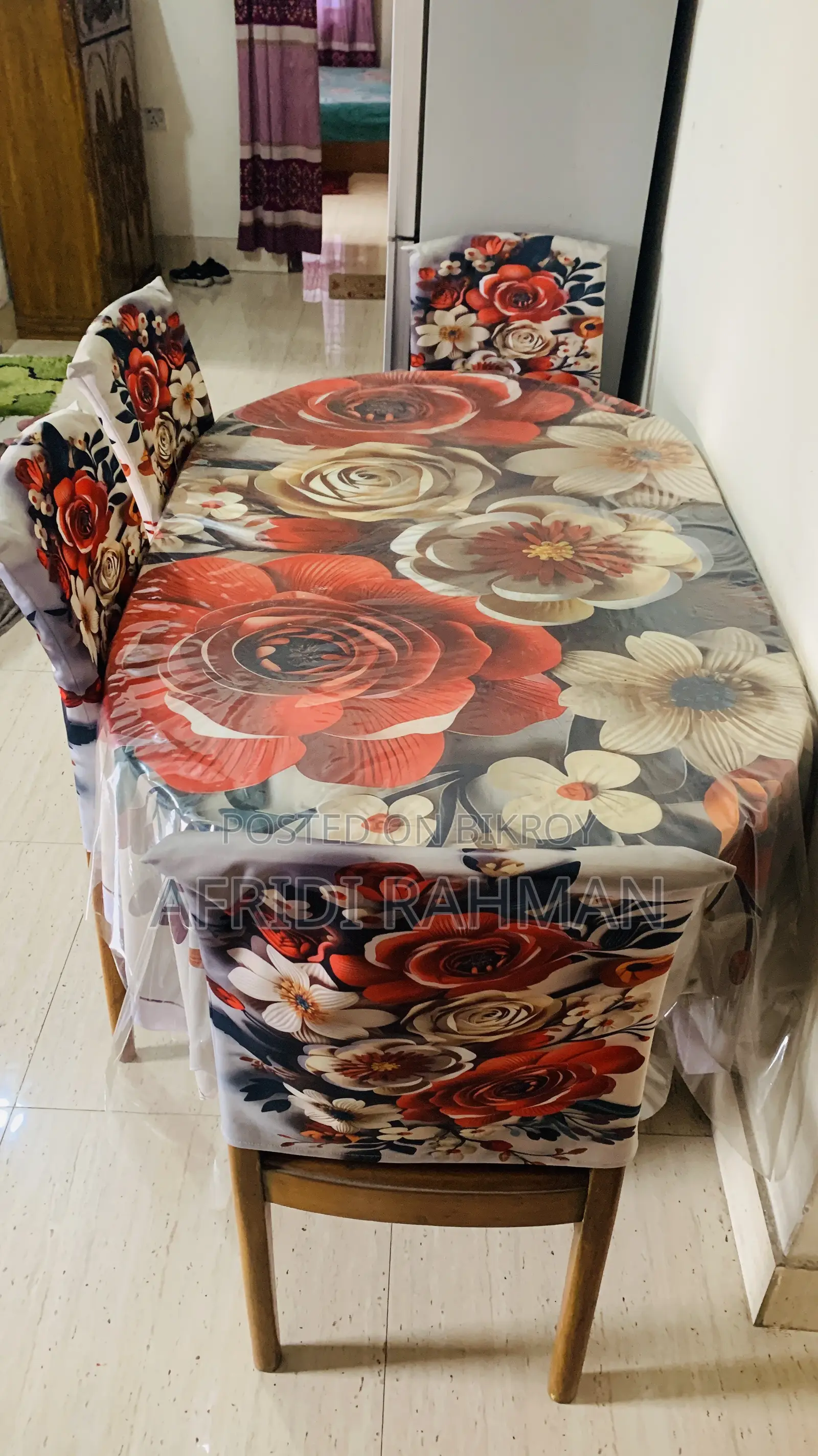 4-Chair Dining Table in Fresh Condition with Cover