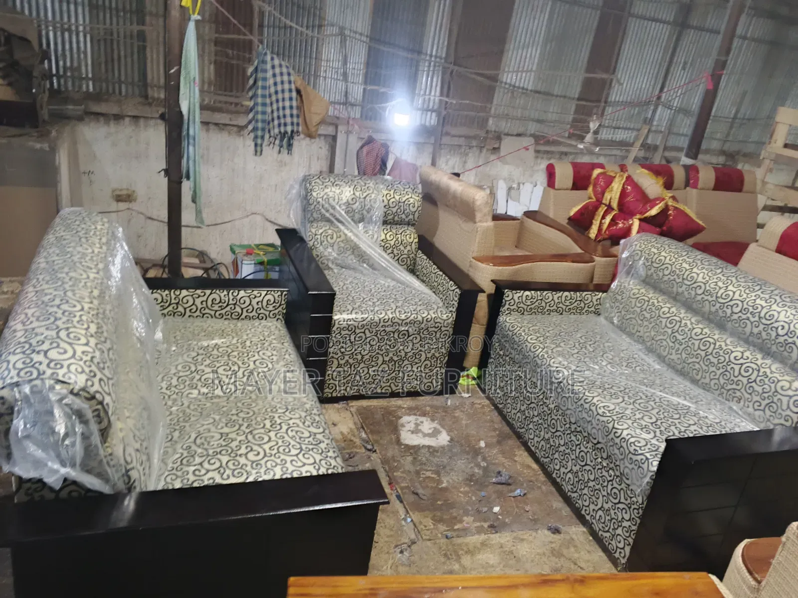 Buy Wholesale Rate Sofas, Directly From the Factory