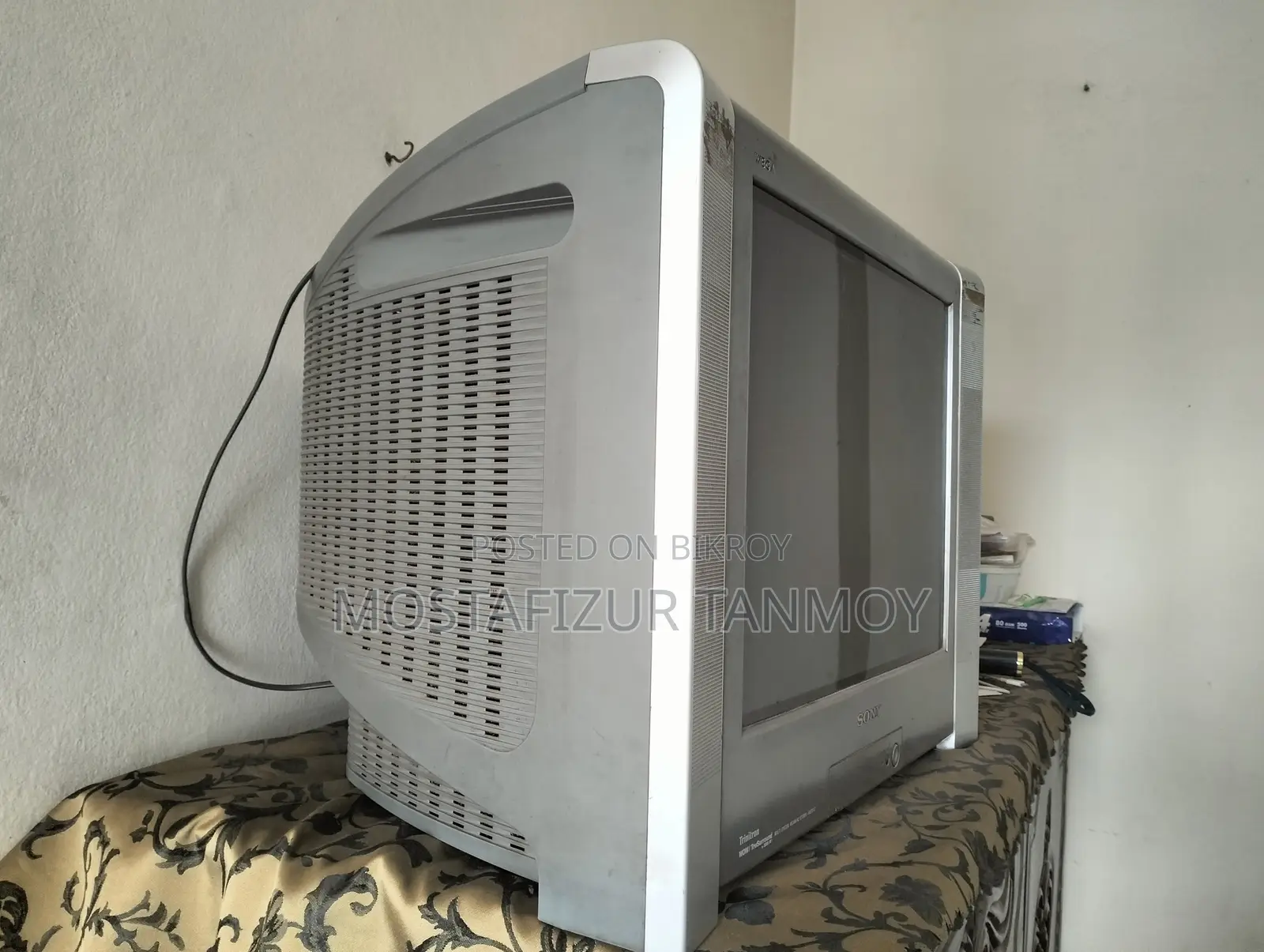 Tv Sony Wega CRT (Silver) Negotiable !!!