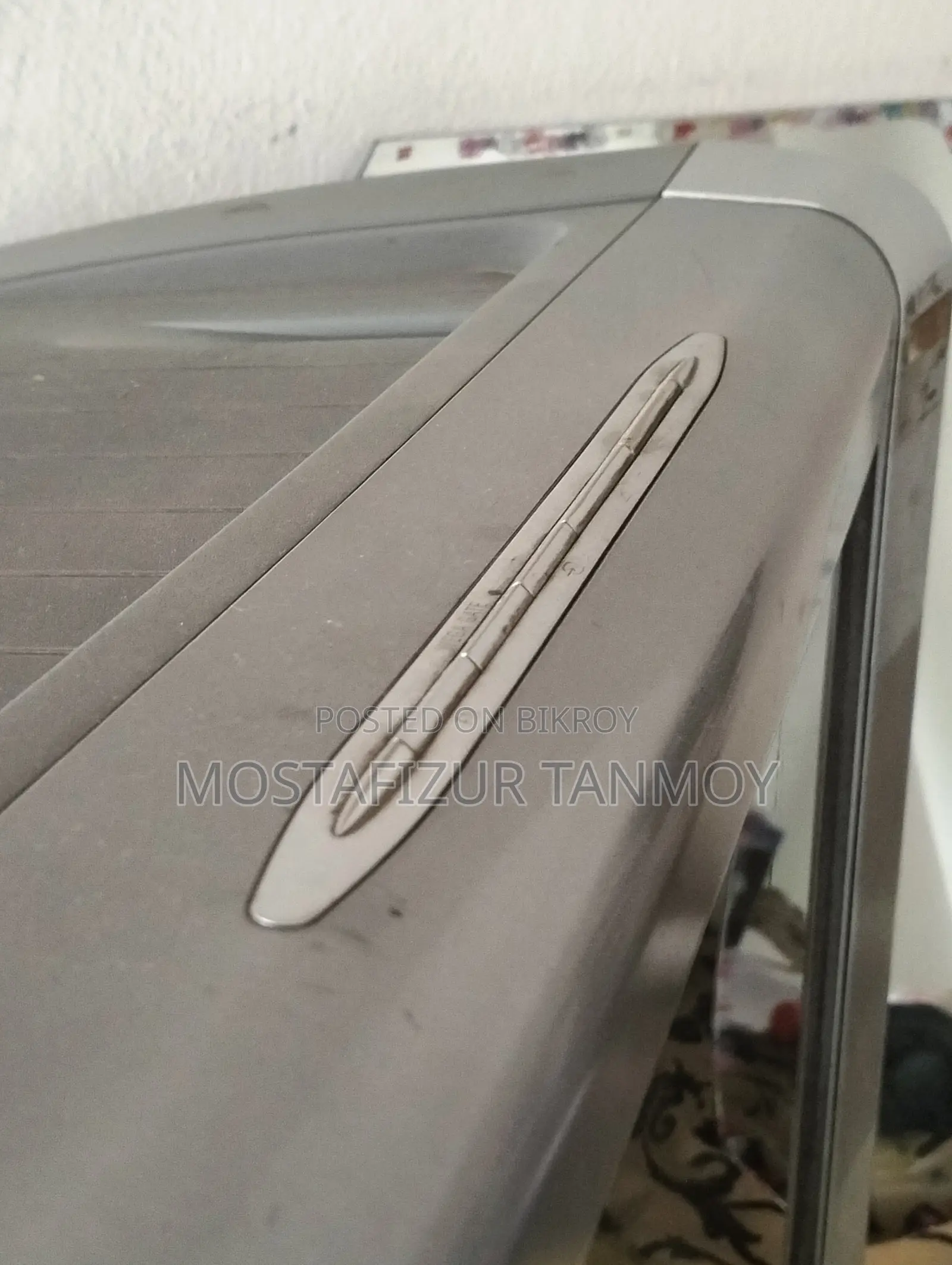 Tv Sony Wega CRT (Silver) Negotiable !!!