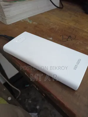 পাওয়ার ব্যাংক ১০০০০ এমএএইচ