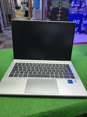 Laptop HP EliteBook 830 G8 8GB Intel Core I5 SSD 256GB