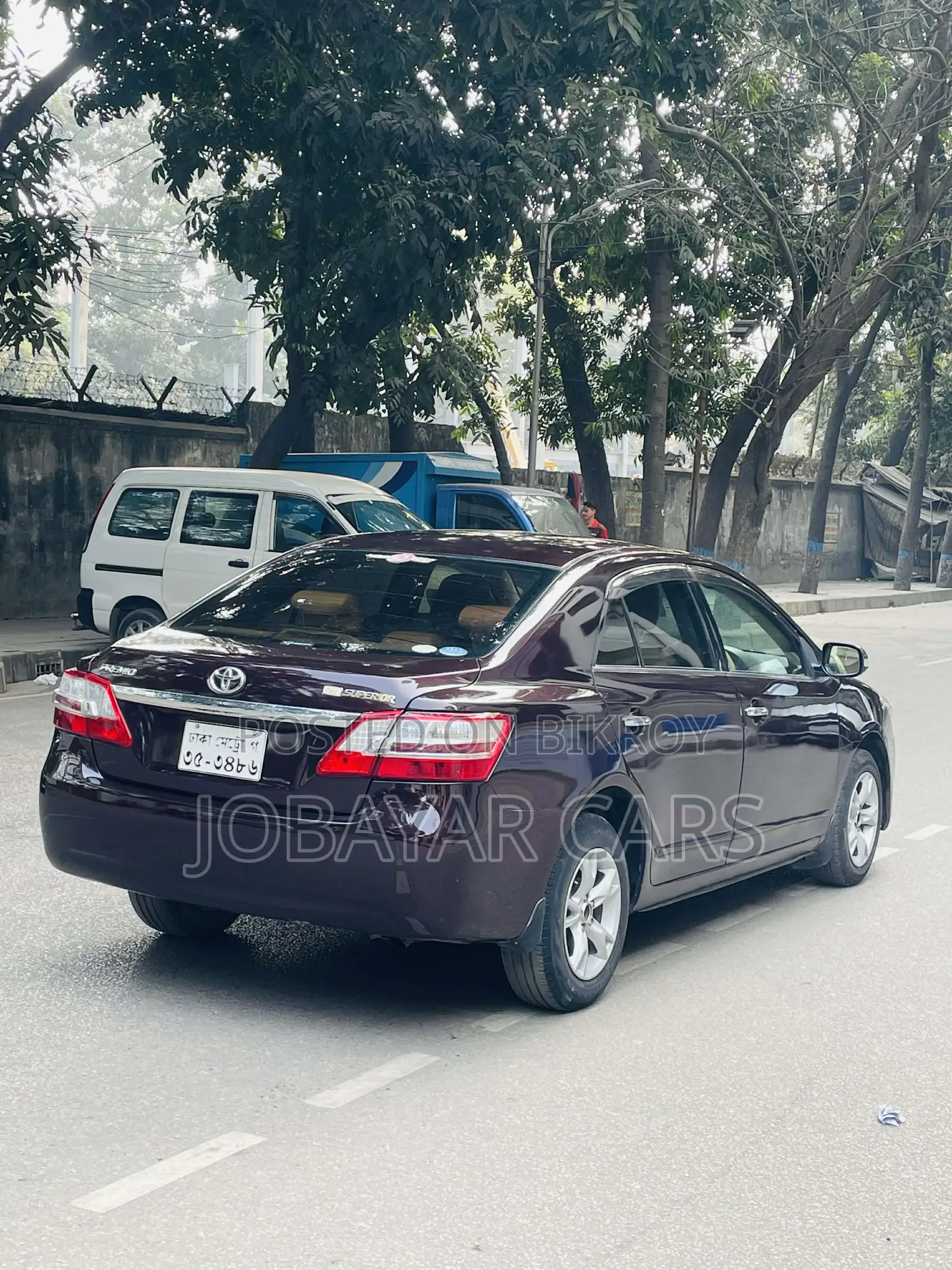 New Toyota Premio 2011 Maroon