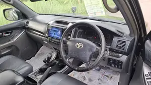 Toyota Land Cruiser Prado 2007 Black