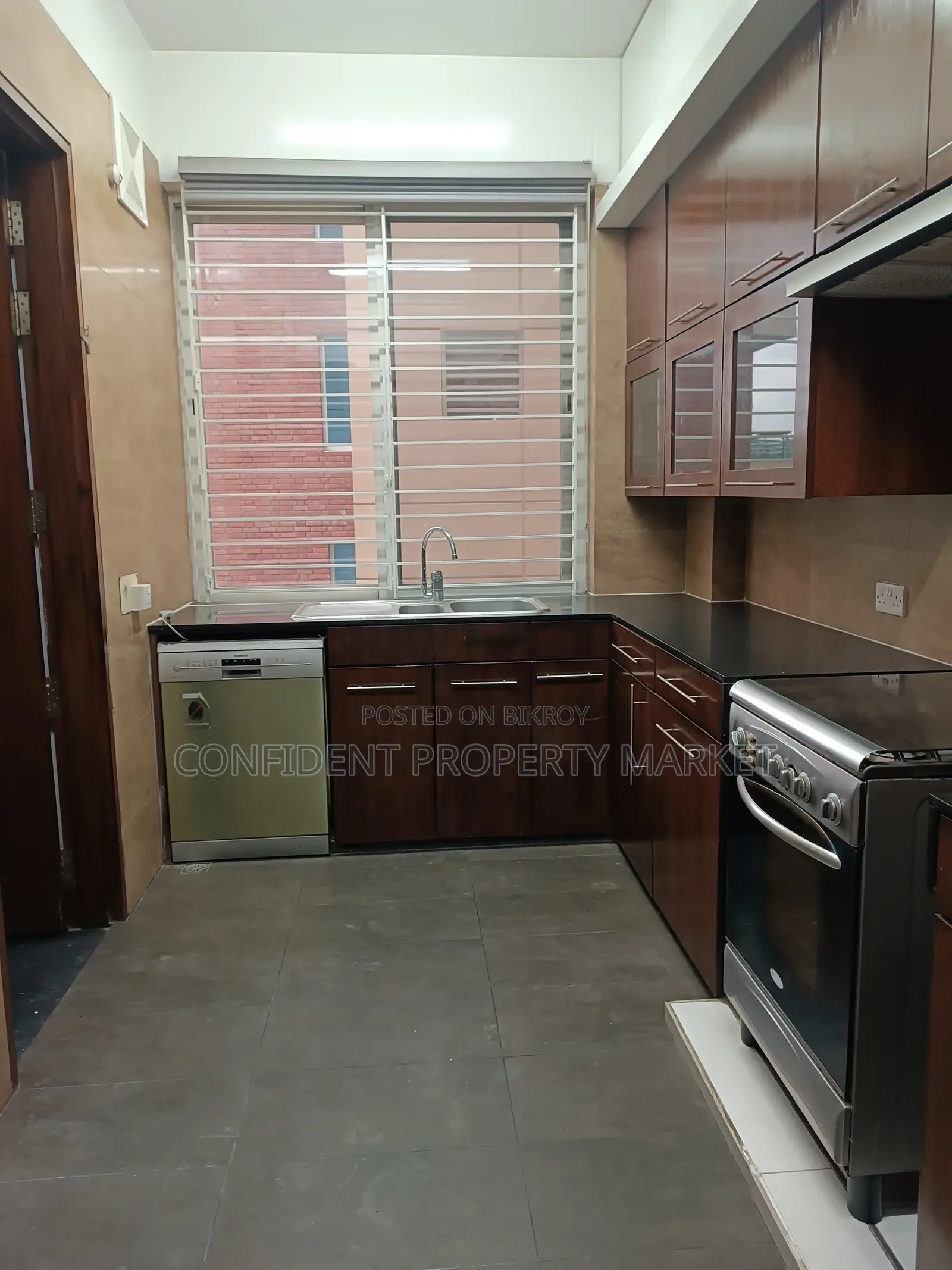 4-bedroom Apartment in Confident Property, Baridhara for Rent