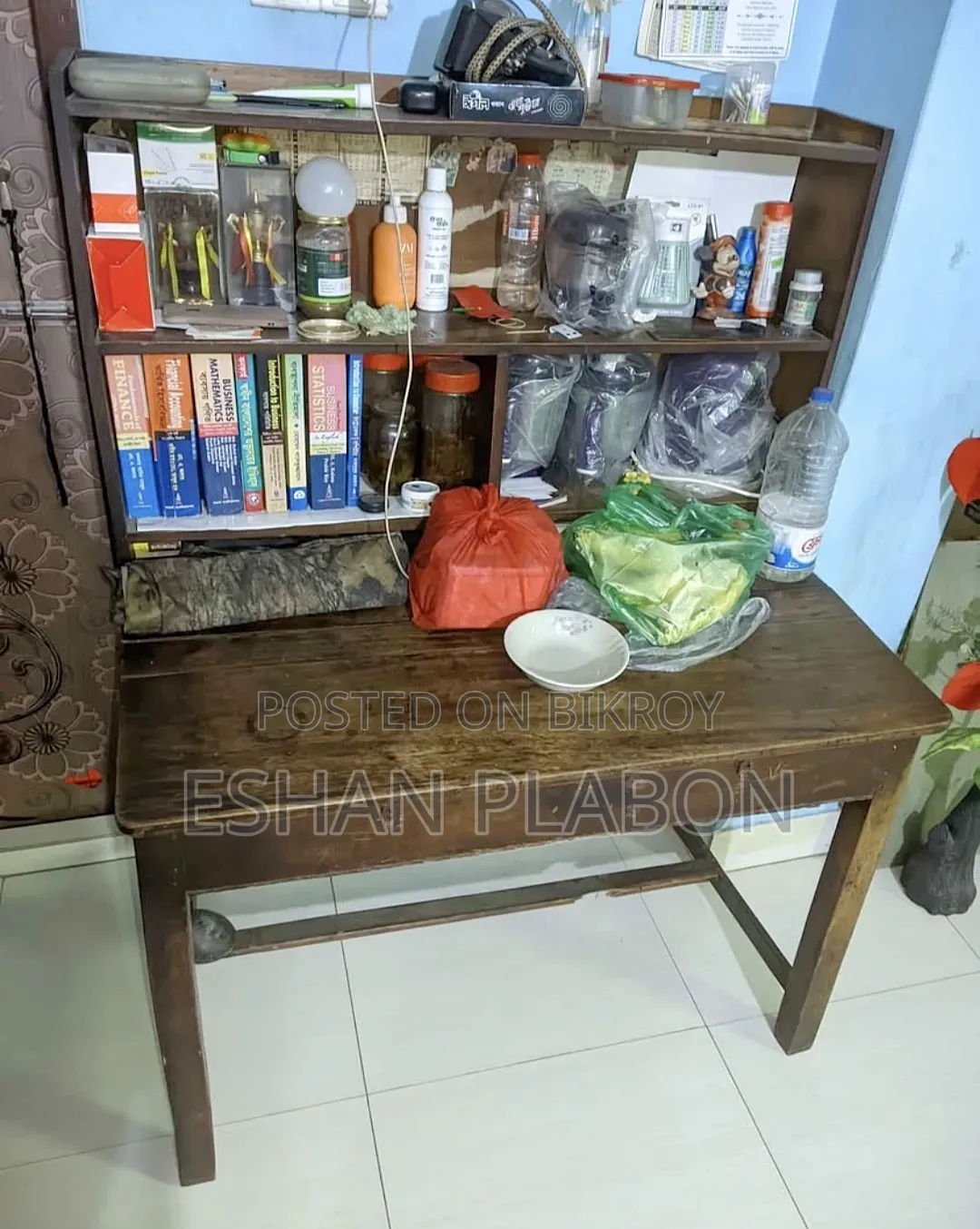 Reading Table