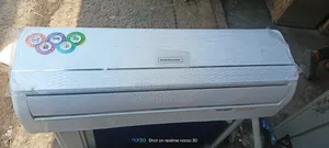 Kelvinator 1.5 Ton Ac. Looks brand new. Everything original.