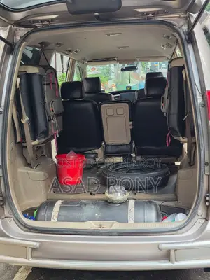 Toyota Noah 2.0 AWD (8 Seater) 2001 Beige