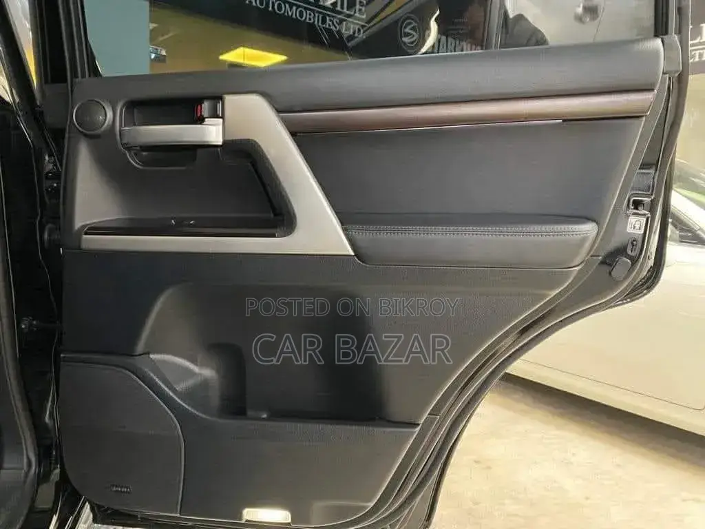 Toyota Land Cruiser 4.5 V8 VXR 2020 কালো