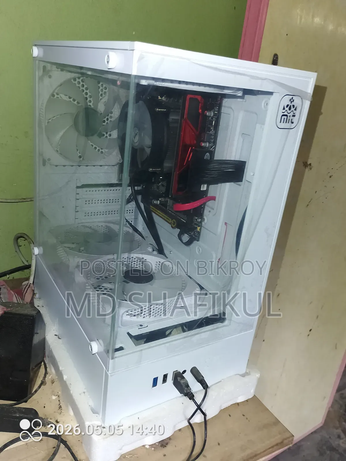 মাদার বোড ইসোনিক ১১০ I5 7 জেনারেশন SSD 128 Ram 16gb