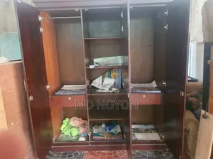পুরাতন ফারনিচার