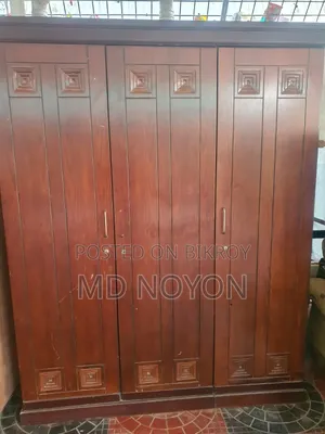 পুরাতন ফারনিচার