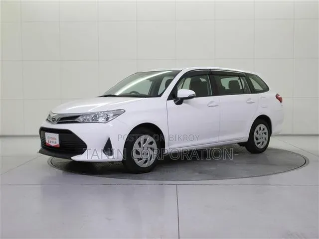 Toyota Corolla Fielder 1.5 Hybrid FWD 2020 White