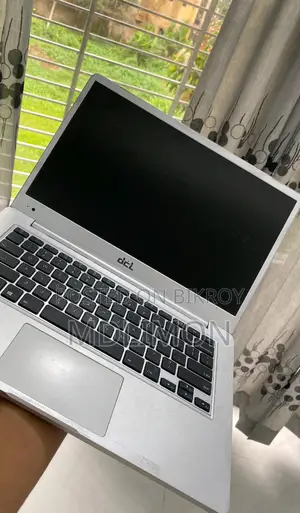 Laptop 8GB Intel Core i3 HDD+SSD 1T