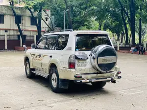 Toyota Land Cruiser Prado 4.0 Petrol TX 2002 White