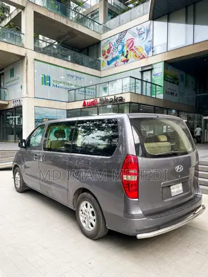 Hyundai H1 2010 Gray