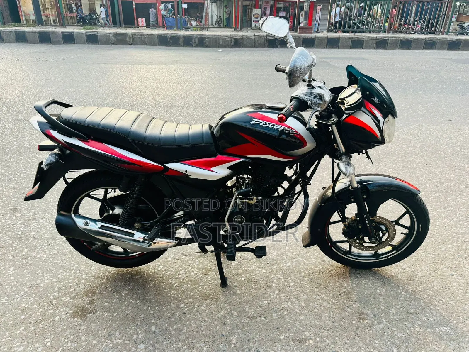Bajaj Discover 125 2023 Black