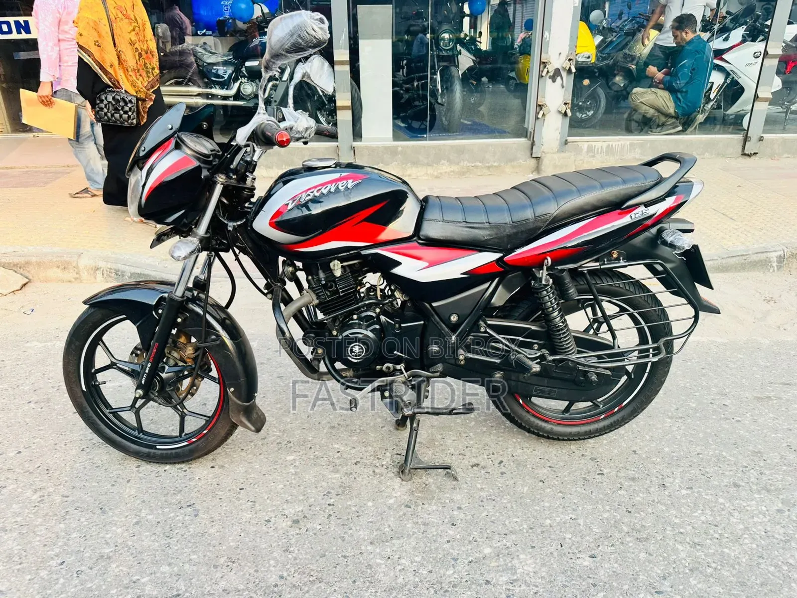 Bajaj Discover 125 2023 Black
