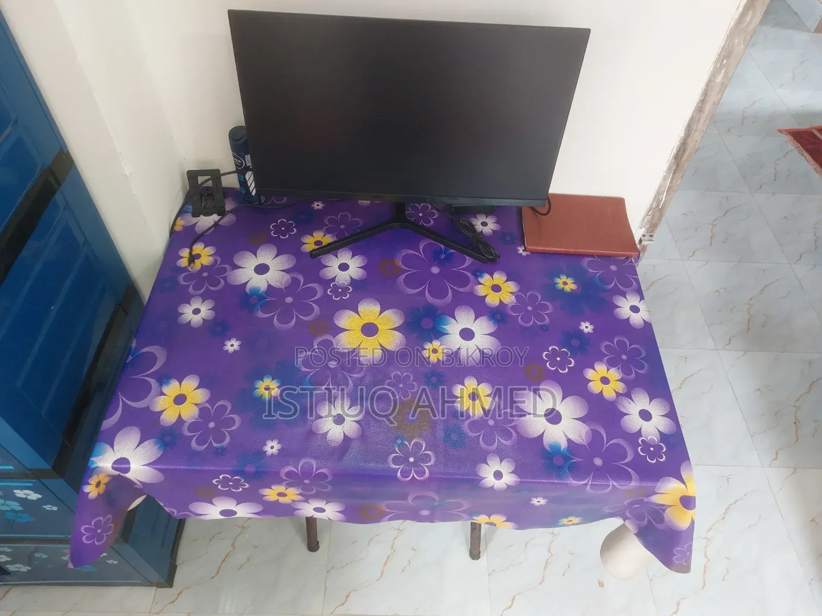 Folding Table