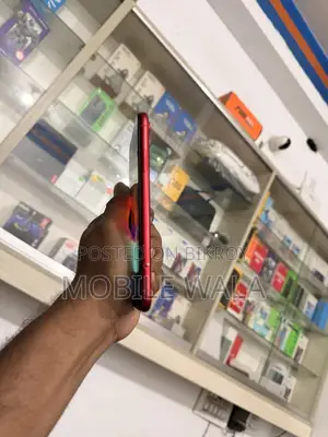 Apple iPhone XR 64 GB Red