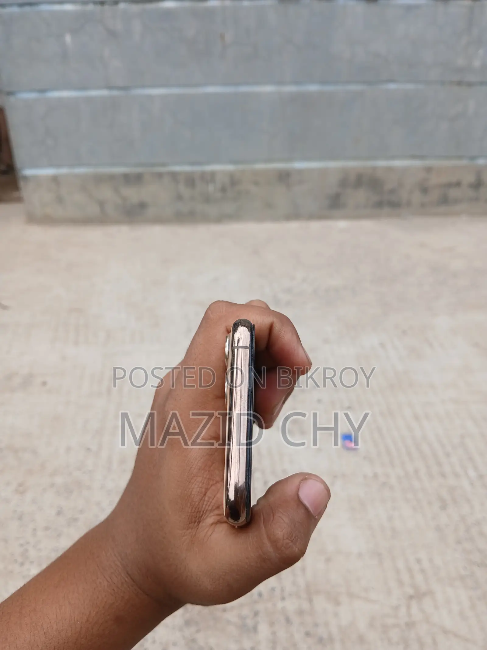 অ্যাপল আইফোন ১১ প্রো ২৫৬ জিবি গোল্ড