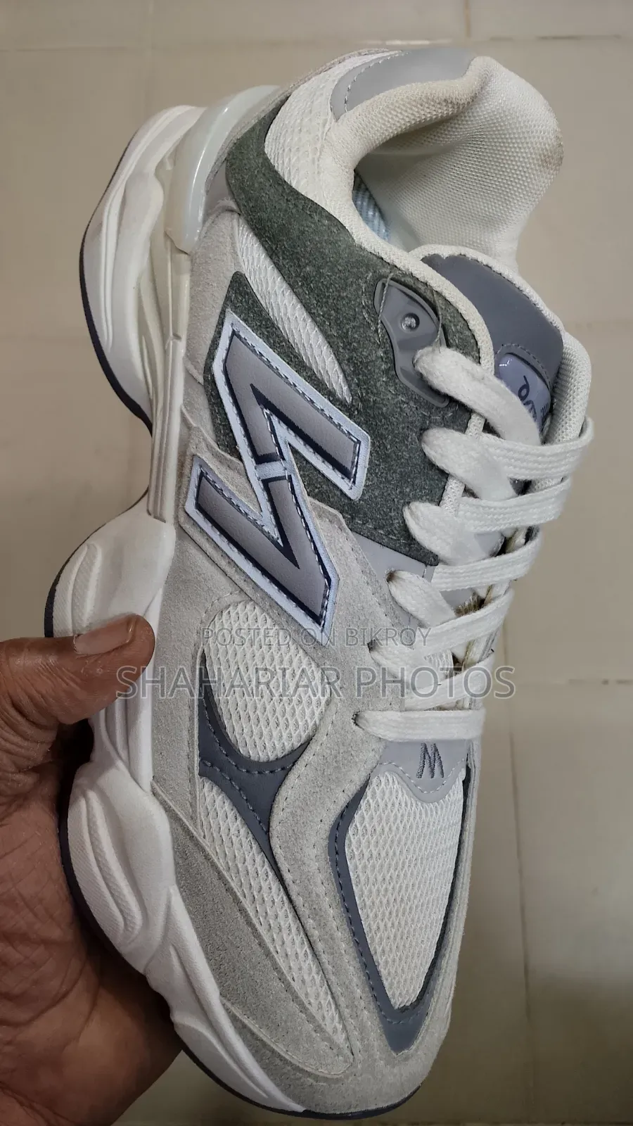 নিউ বেলেন্সিয়া 1ইস্টো 1