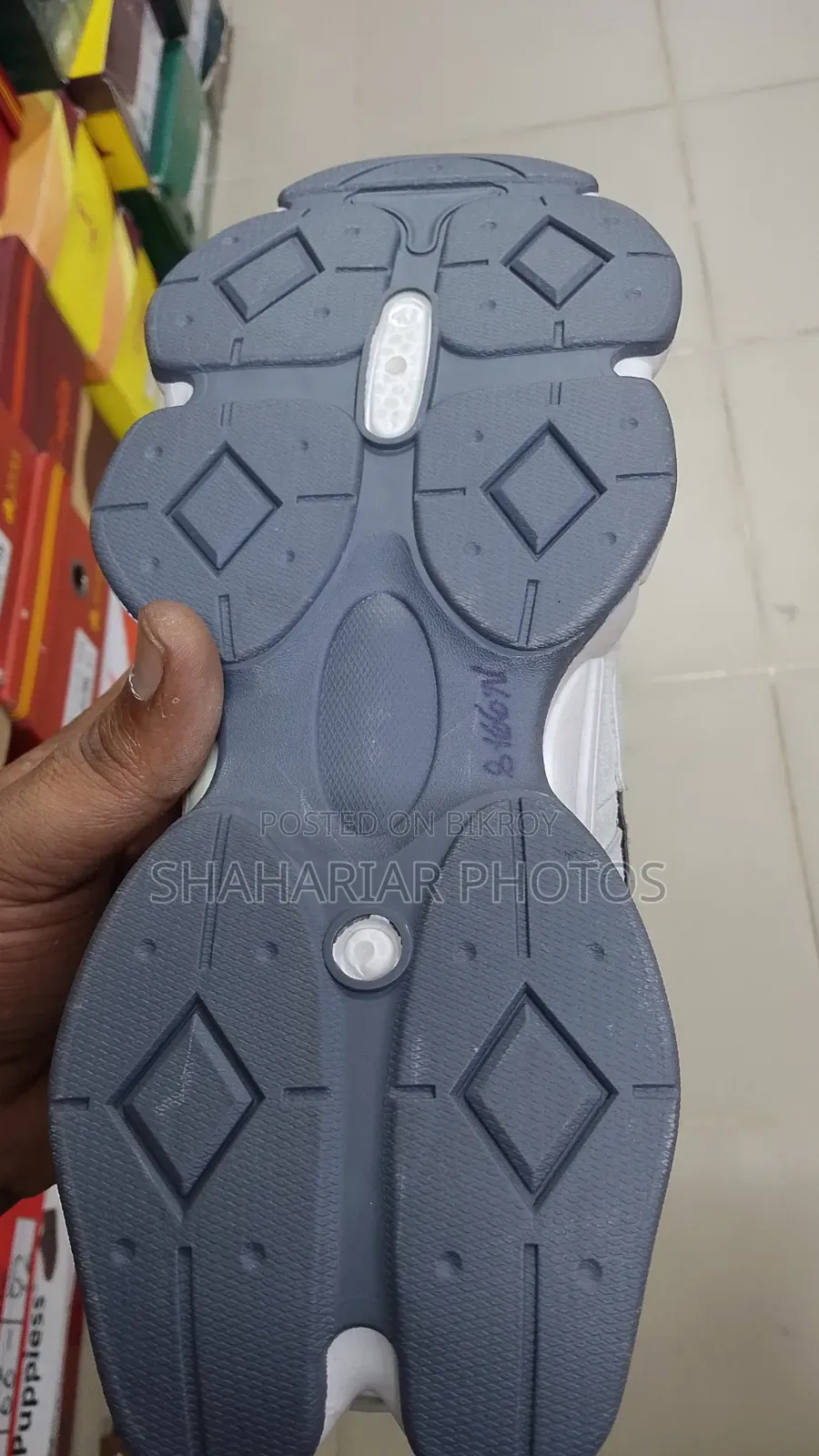 নিউ বেলেন্সিয়া 1ইস্টো 1