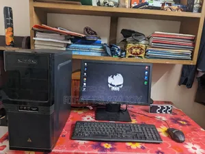 Desktop Computer Dell 4GB Intel Core I3 SSD 512GB